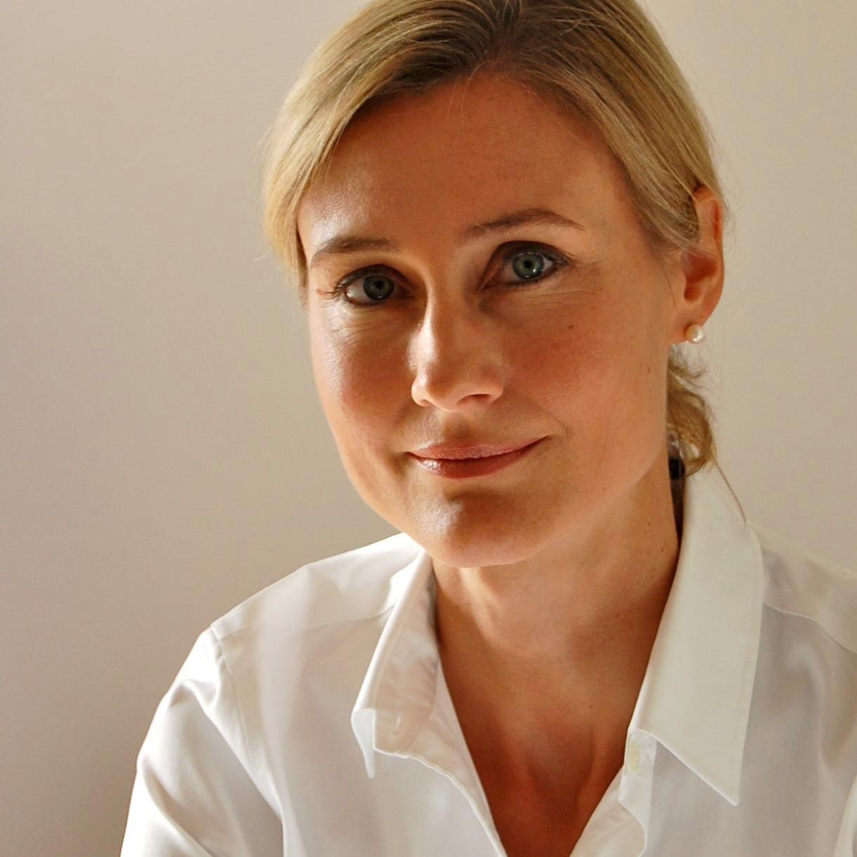 Constanze Nebe - Dr. Constanze Nebe